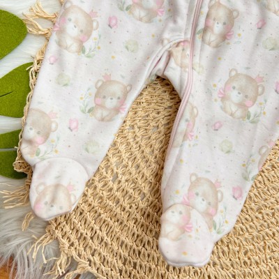 Macacão em Soft com Abertura em Zíper Ursinha com Laço - Off White e Rosa